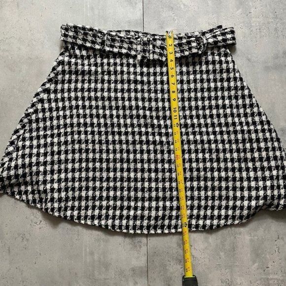 Shein Skirt Womens Sz 4XL Black Plaid Check Belted Zip Fleece Curve EUC - Picture 4 of 5